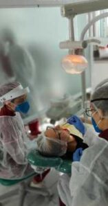 Clínica Escola de Odontologia retorna atividades práticas com pacientes que já iniciaram tratamento