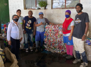 Projeto do CCBSA que auxilia catadores de materiais recicláveis realiza cadastramento dos trabalhadores no eSocial