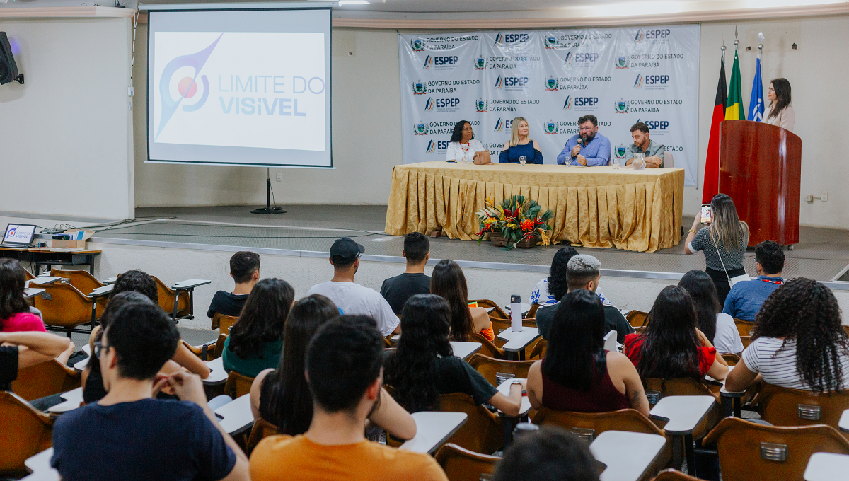 Programa Limite do Visível realiza solenidade de abertura das aulas