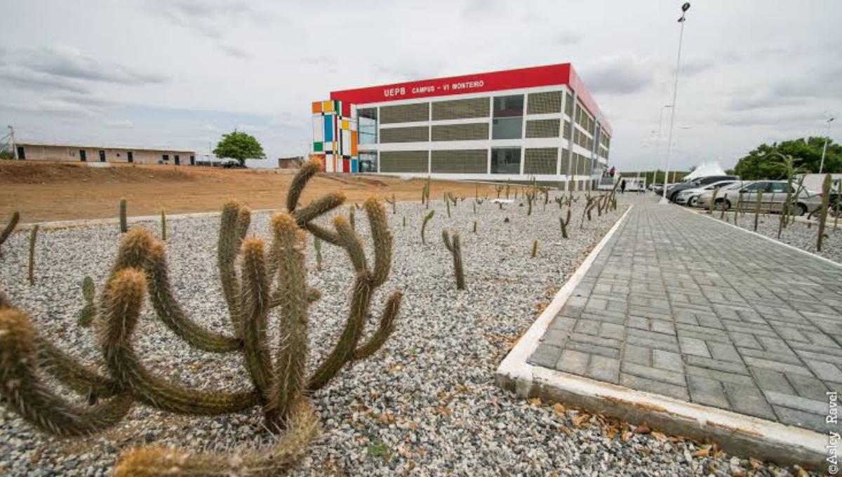 UEPB abre seleção com base nas notas do Ensino Médio para ingresso em 2025.2